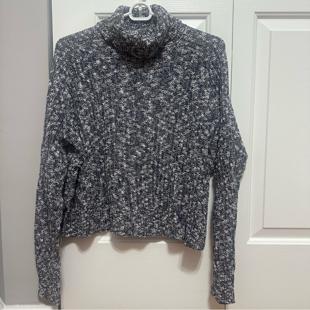 BB Dakota Steve Madden Grey and Black Heathered Turtle / Cowl Neck Sweater